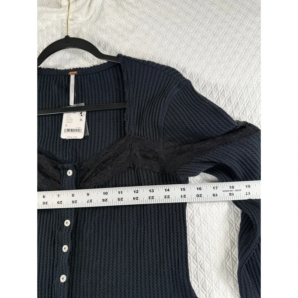 Free People M Blk Lace Trim Waffle Knit Button Thermal Whimsigoth‎ Boho Top